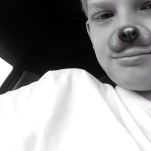 Meet your Posher, Zachary